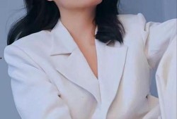 蒋菲菲直播爆料最新消息,揭秘娱乐圈最新动态！